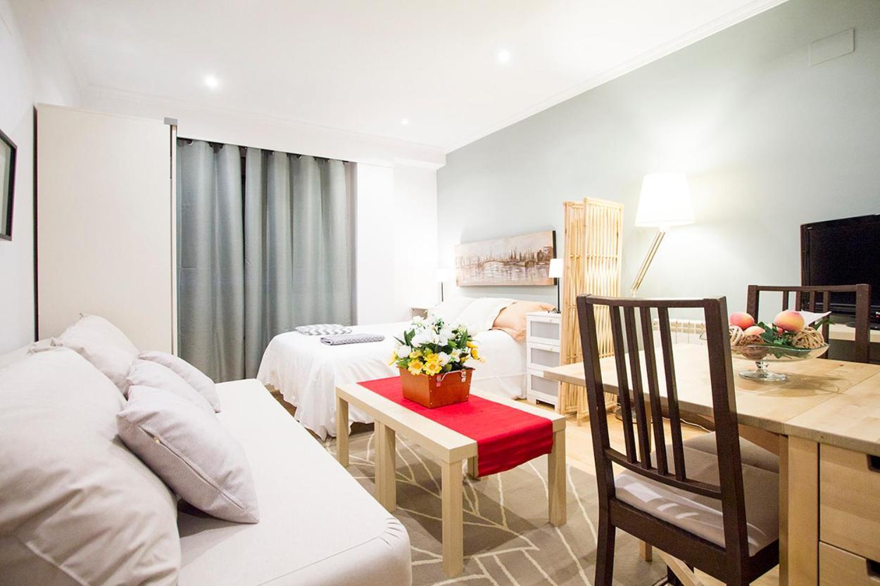 Adelfas Apartment
